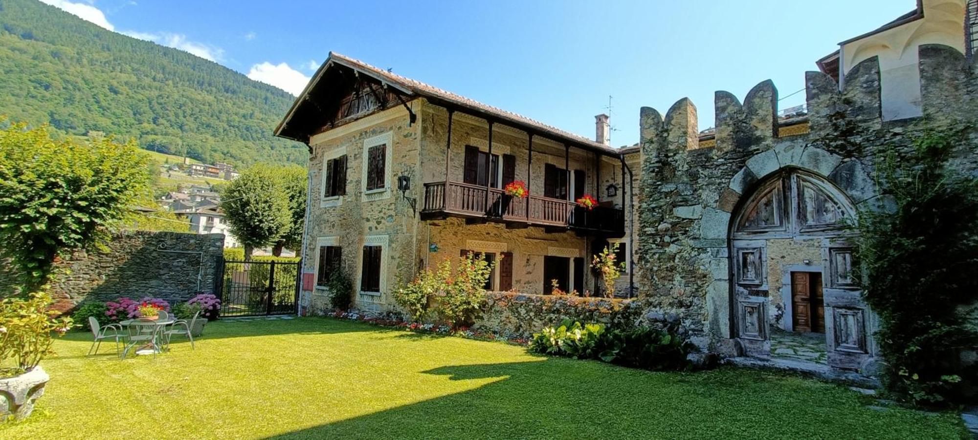 Palazzo Juvalta Bed & Breakfast Teglio Exterior foto